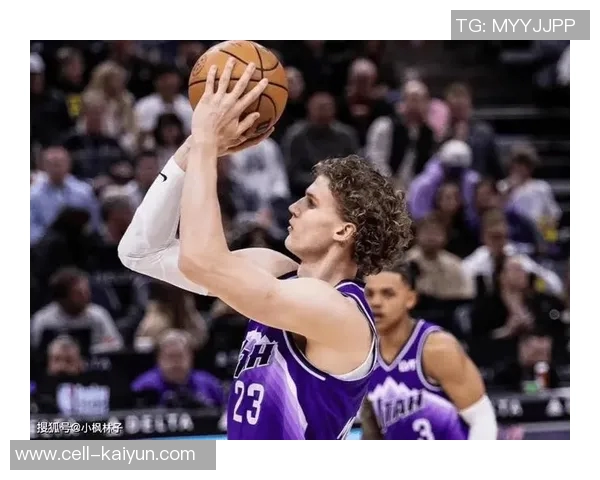 确实打到了！马尔卡宁强投三分被华莱士犯规雷霆挑战失败