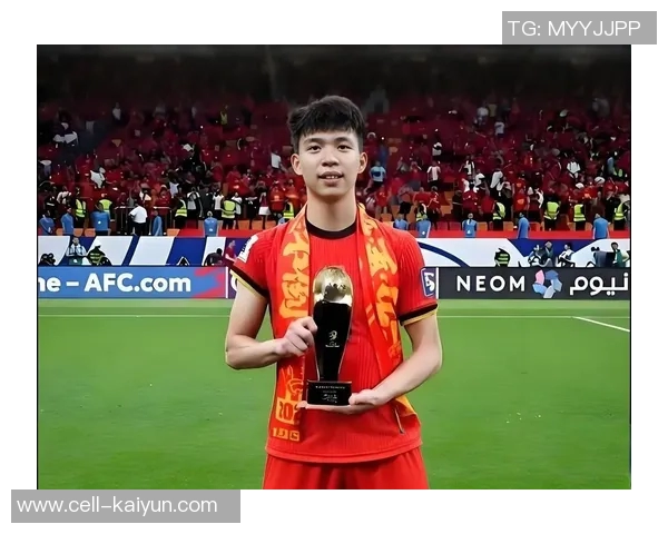 王钰栋新经纪公司：曾代理莱万、拜尔，旗下球员多在德国、瑞士踢球