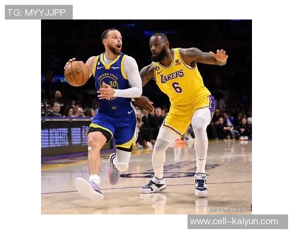 这一次，詹皇库里终于联手，可惜他们都败了